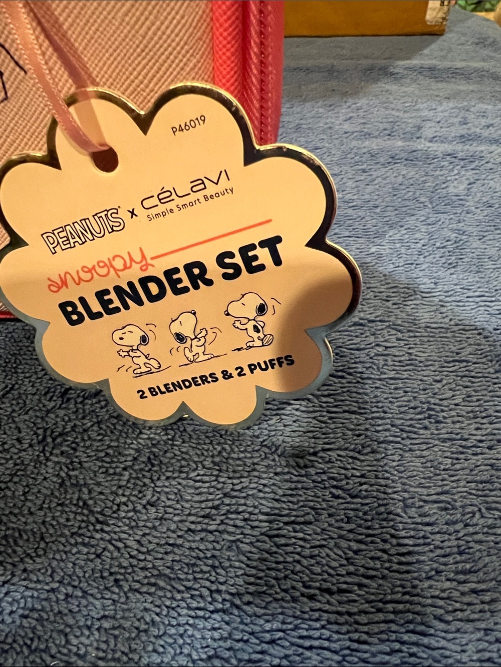 Peanuts x Celavi Snoopy Pink Cosmetic Bag - Picture 2 of 7